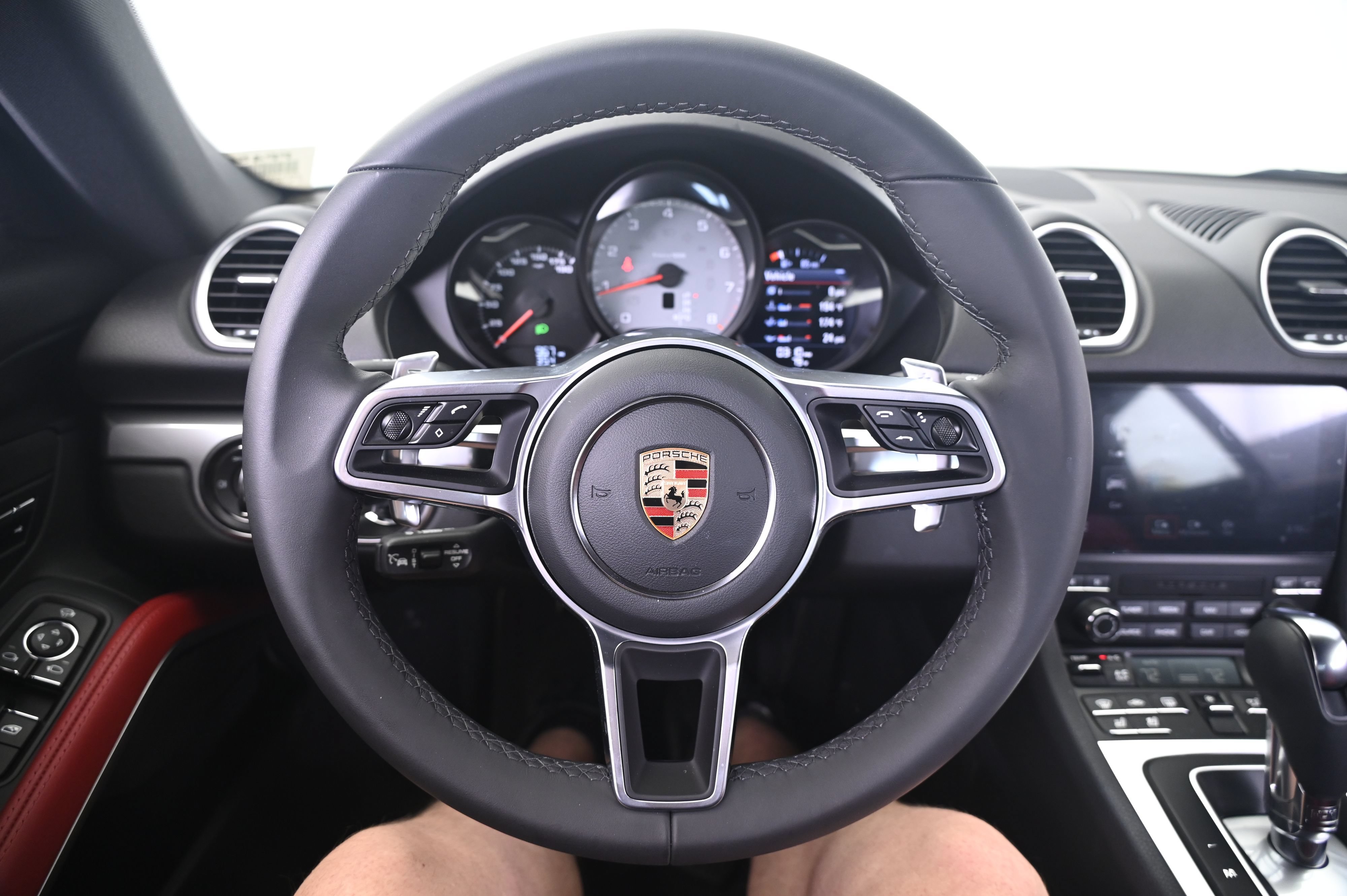 Certified 2024 Porsche 718 Cayman S RWD image 30
