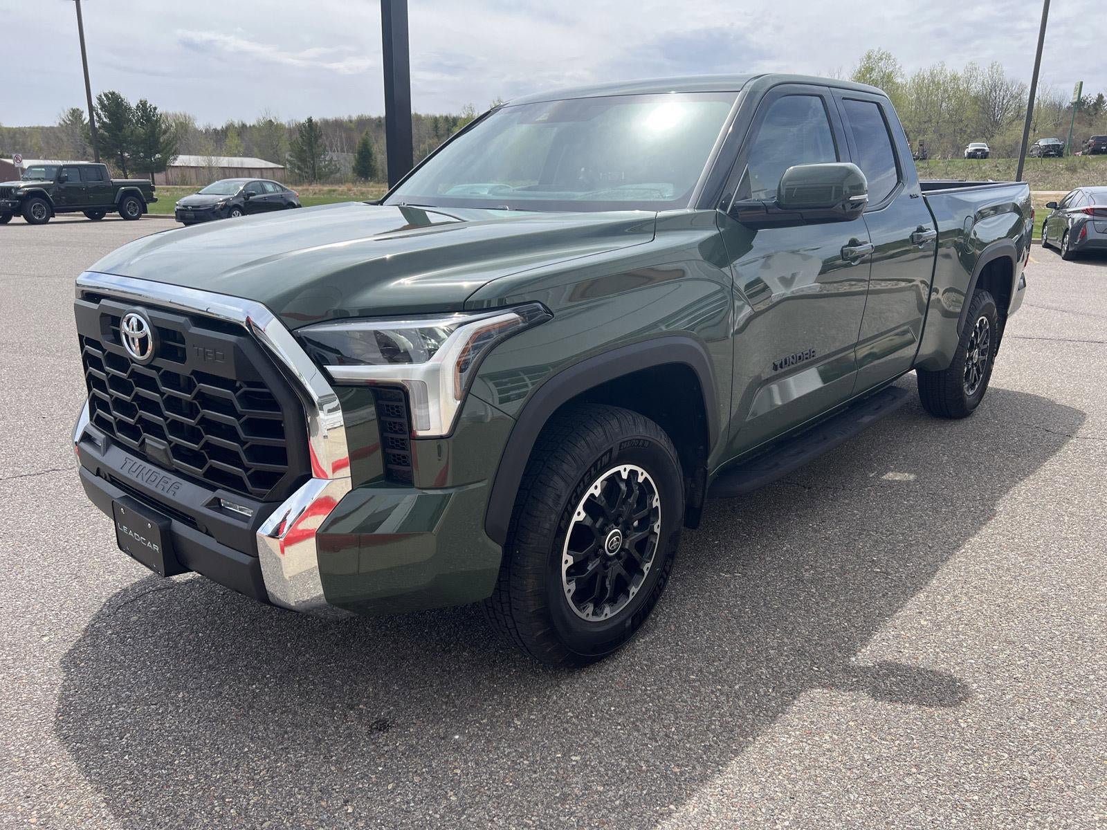 Used 2022 Toyota Tundra SR5 w/ TRD Off-Road Package AWD/4WD image 4