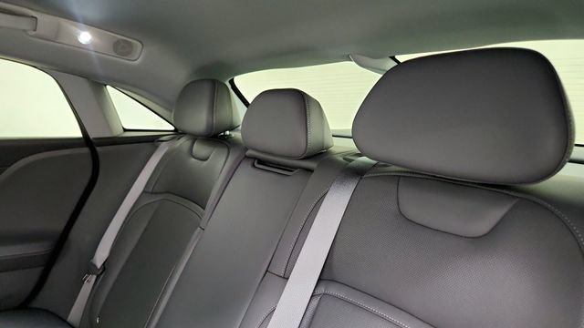 Used 2025 Lucid Air Pure RWD image 44
