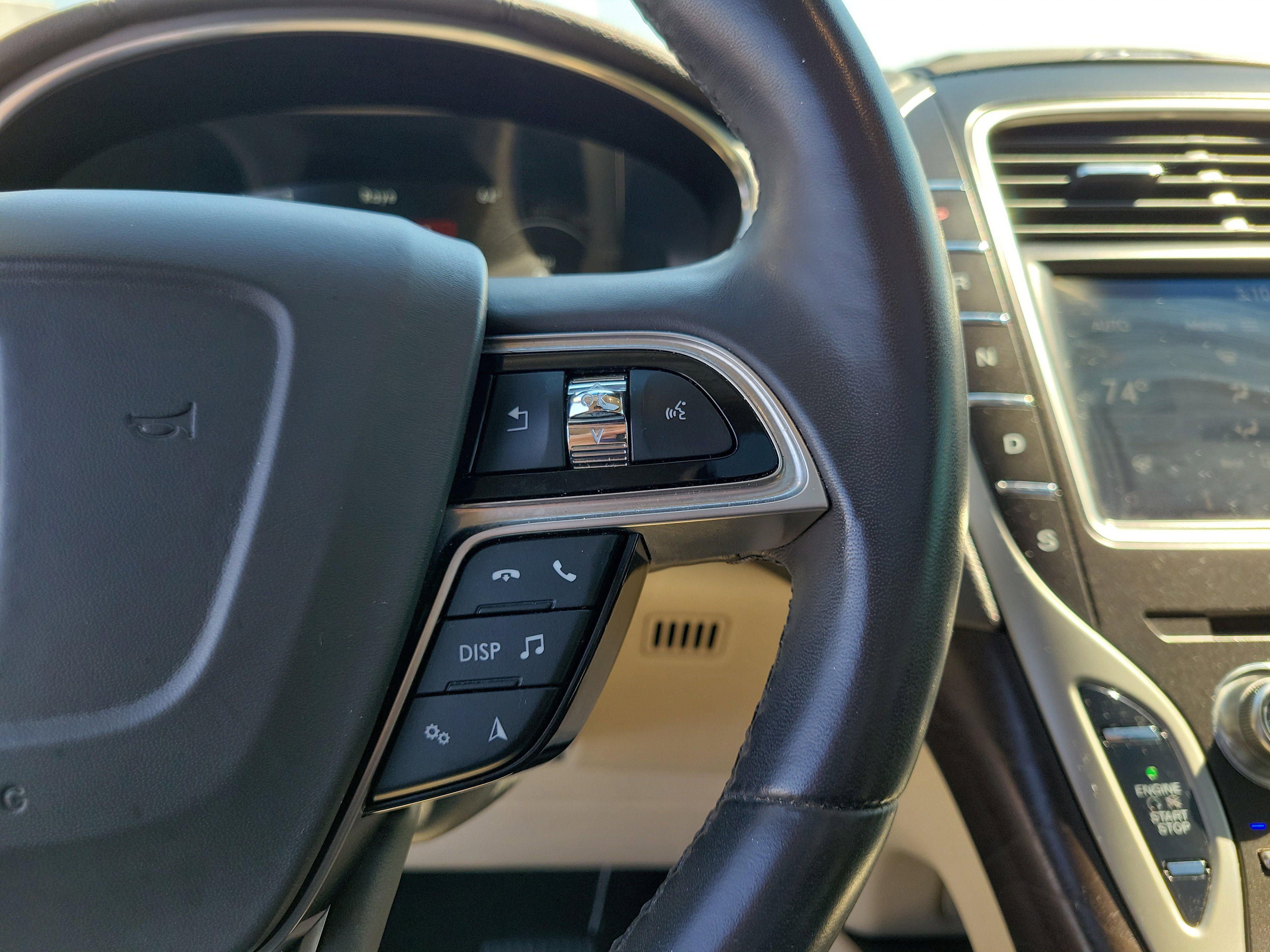 Used 2019 Lincoln Nautilus Reserve image 23