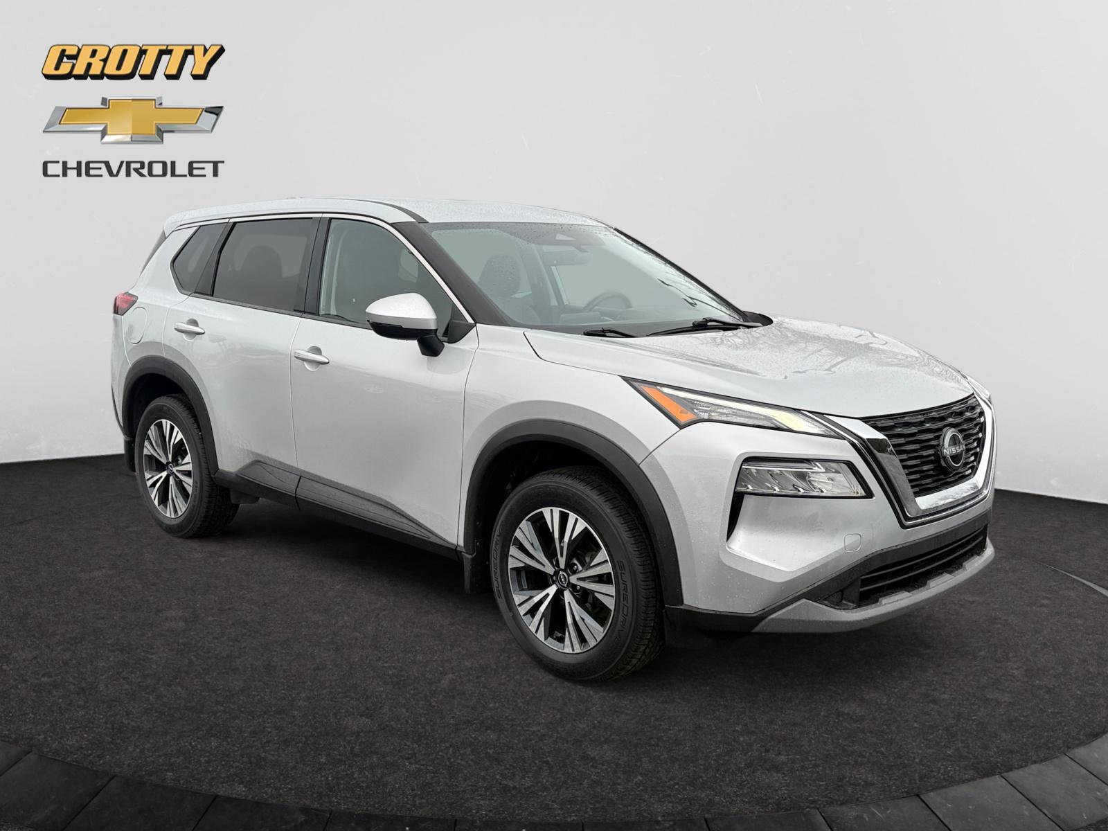 Used 2022 Nissan Rogue SV image 7