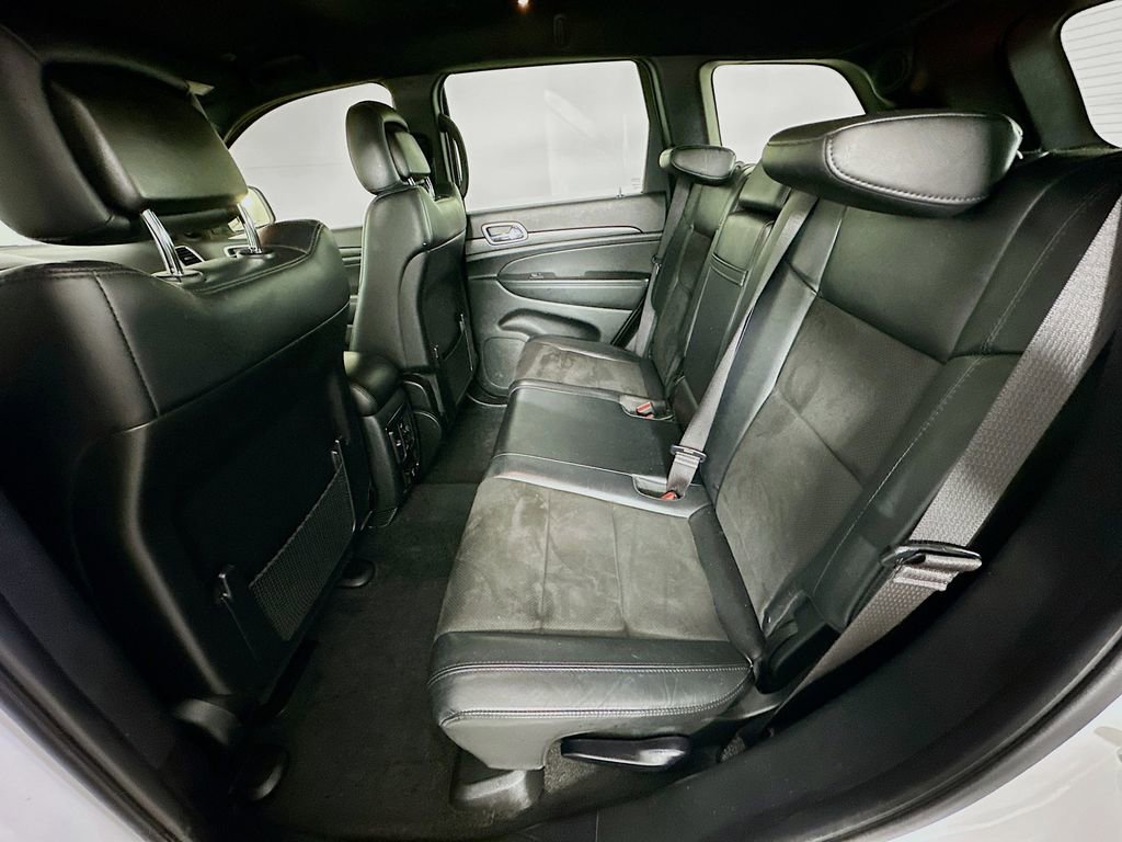 Certified 2022 Jeep Grand Cherokee Laredo X image 36