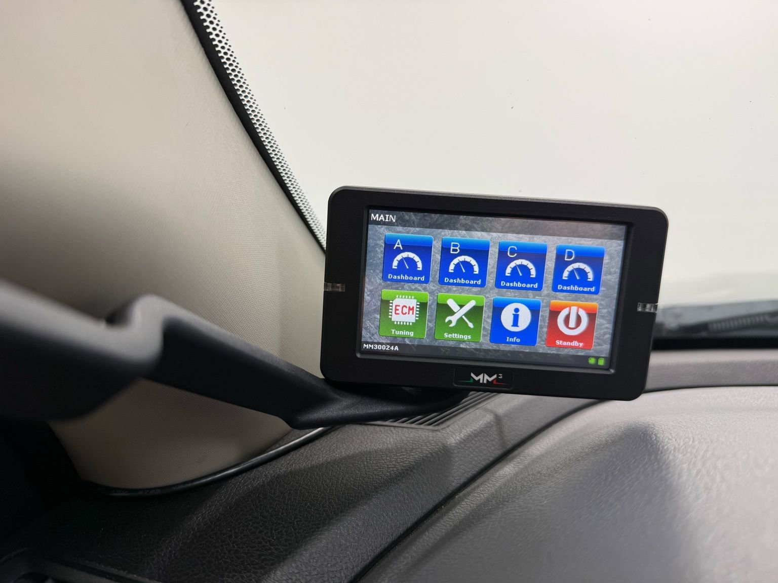 Used 2015 RAM 2500 SLT w/ Luxury Group image 16