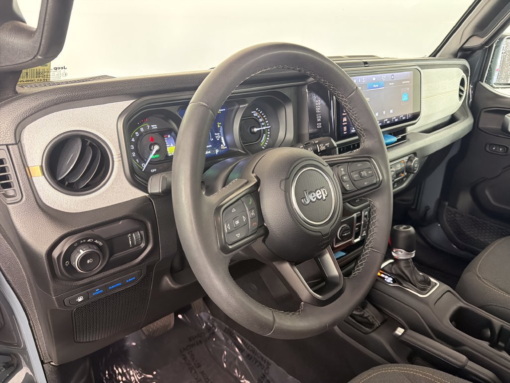 Used 2025 Jeep Wrangler Unlimited Sport S 4xe AWD/4WD image 13