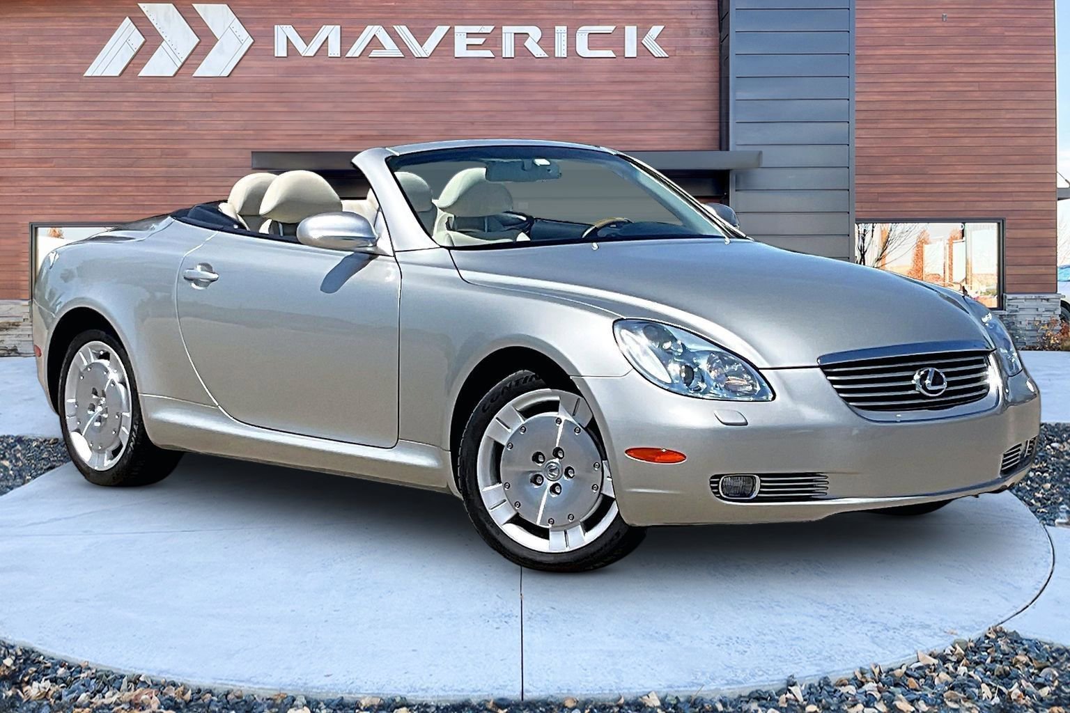Used 2003 Lexus SC 430 Convertible RWD image 1