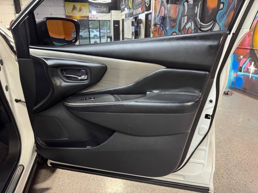 Used 2016 Nissan Murano S AWD/4WD image 18