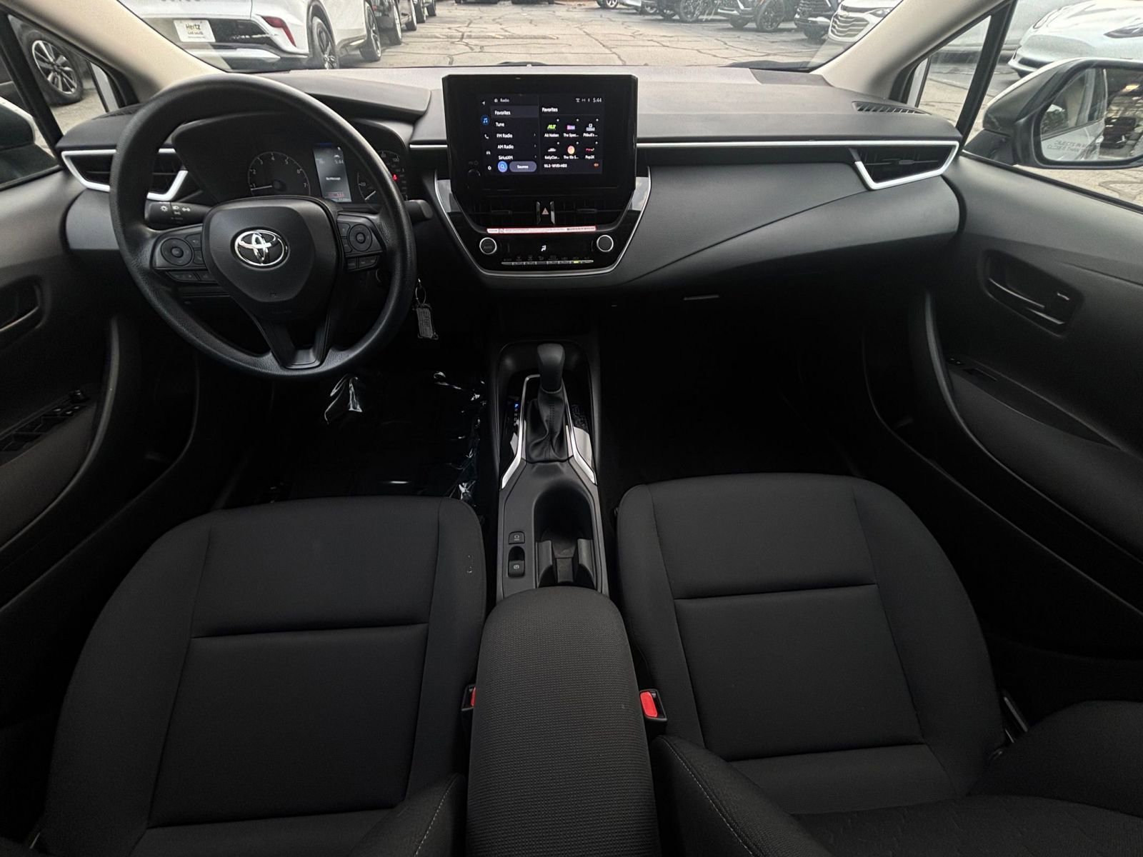 Used 2025 Toyota Corolla LE image 37