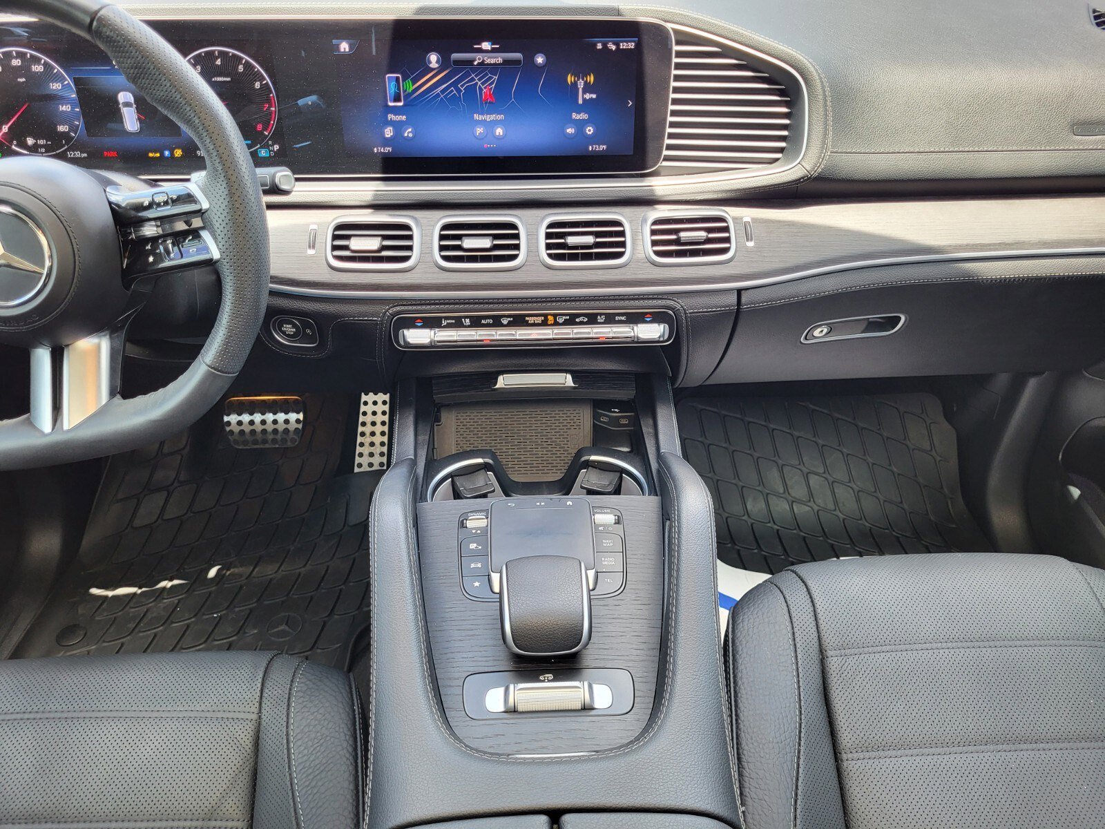 Used 2024 Mercedes-Benz GLS 580 4MATIC image 14