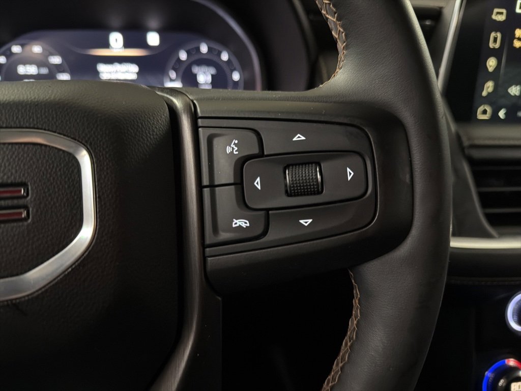 Used 2023 GMC Yukon AT4 w/ Technology Package image 26