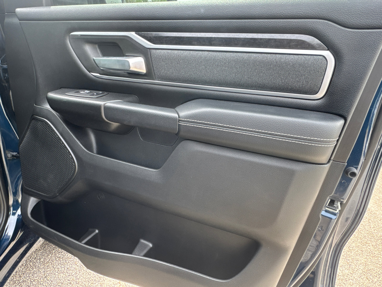 Used 2022 RAM 1500 Big Horn image 15