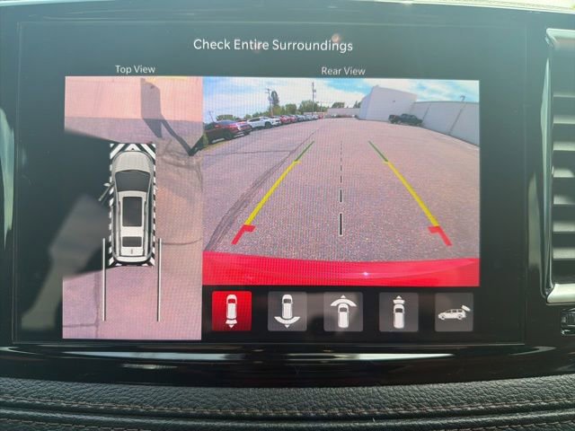 Used 2025 Chrysler Pacifica Pinnacle w/ Trailer Tow Group AWD/4WD image 24