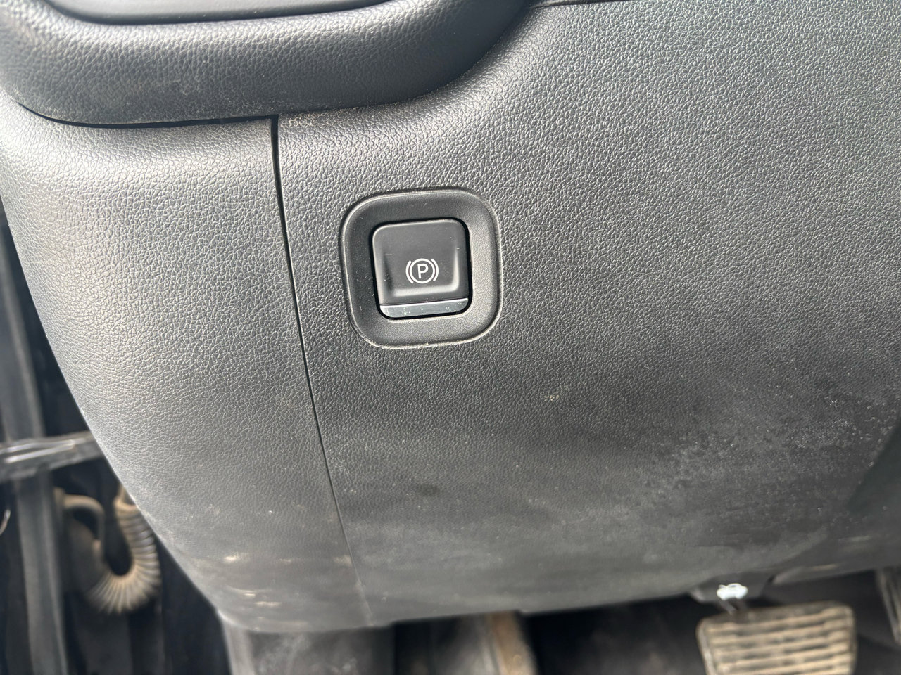 Used 2020 Chevrolet Silverado 2500 Custom w/ Custom Value Package image 15