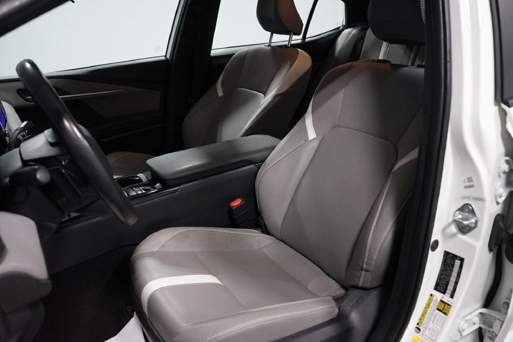 Certified 2025 Toyota Camry SE FWD image 27