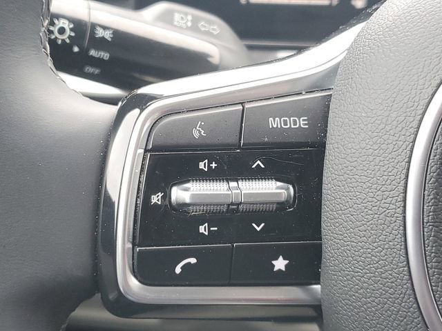 Certified 2025 Kia Sorento S image 21