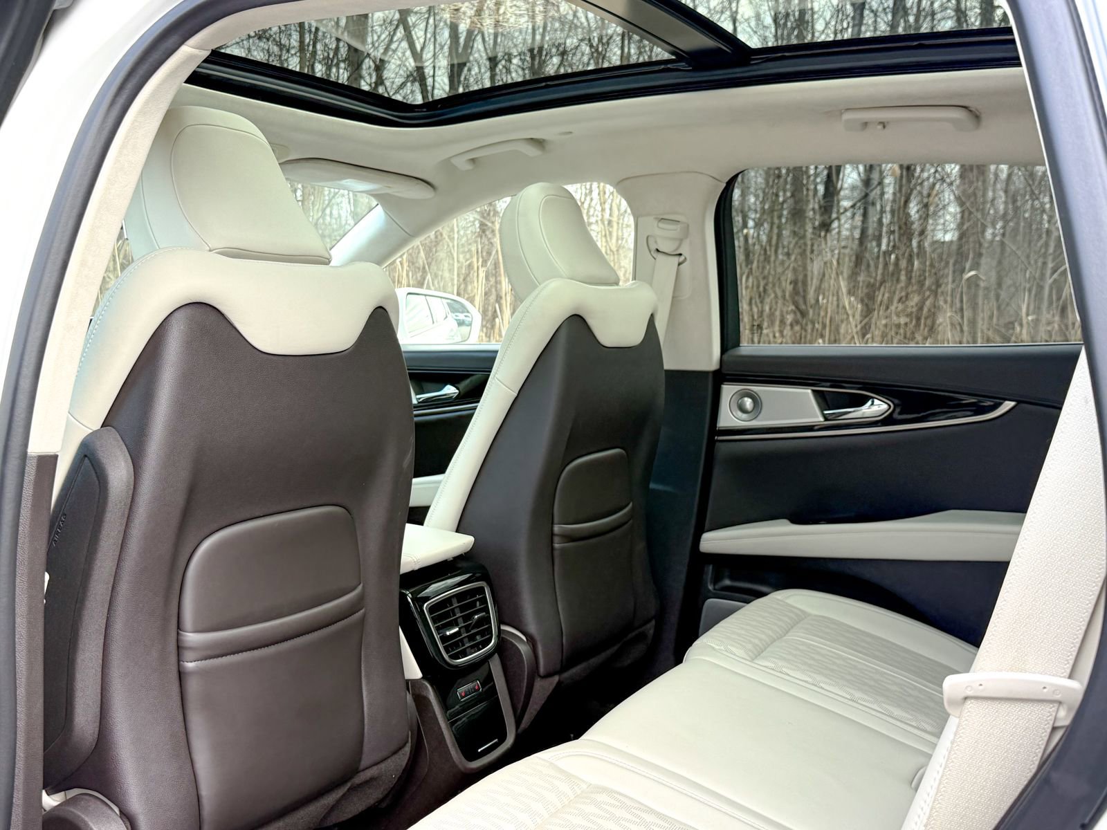 Used 2022 Lincoln Nautilus Black Label w/ Cargo Utility Package image 20