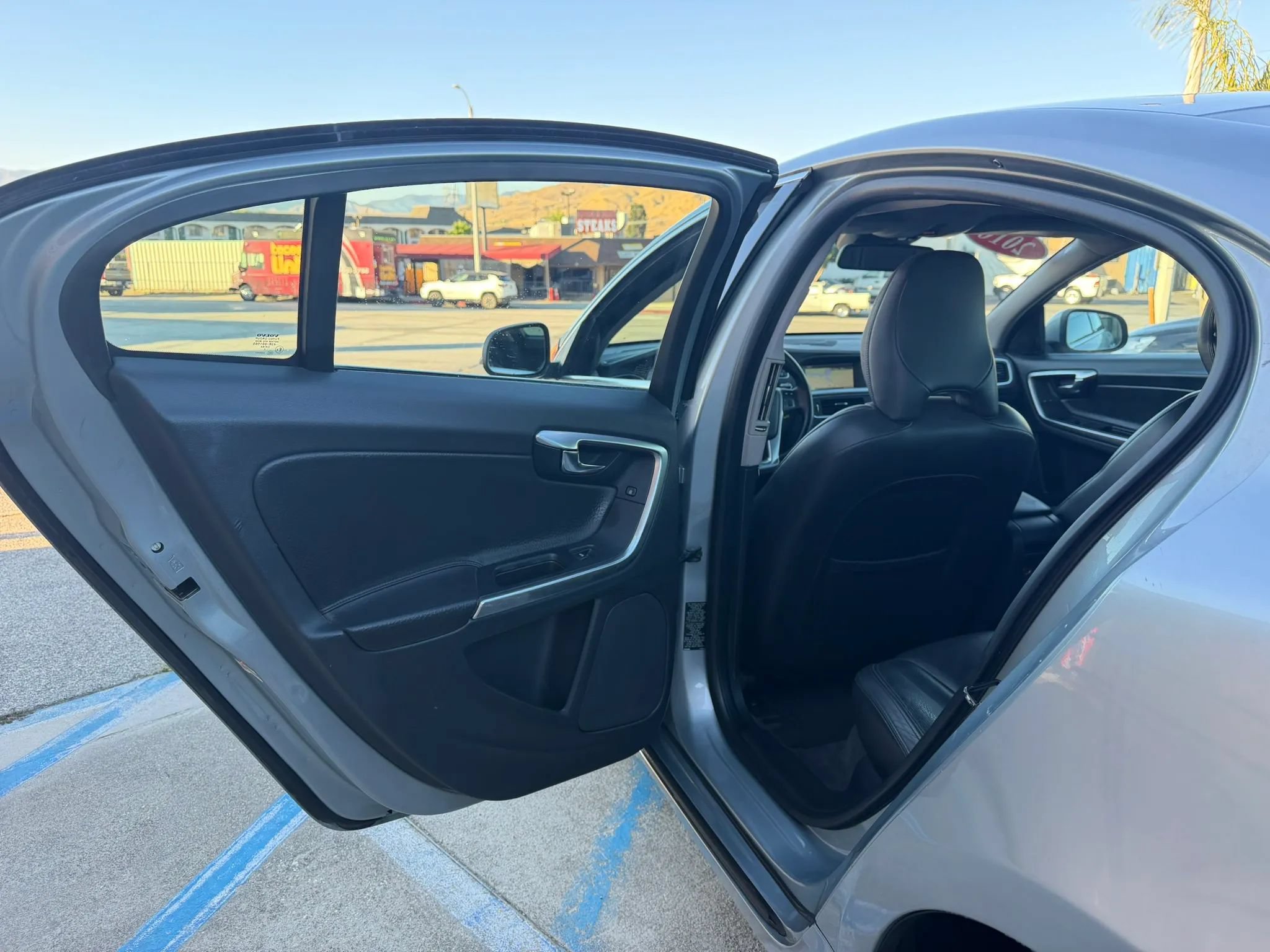 Used 2011 Volvo S60 T6 AWD/4WD image 16