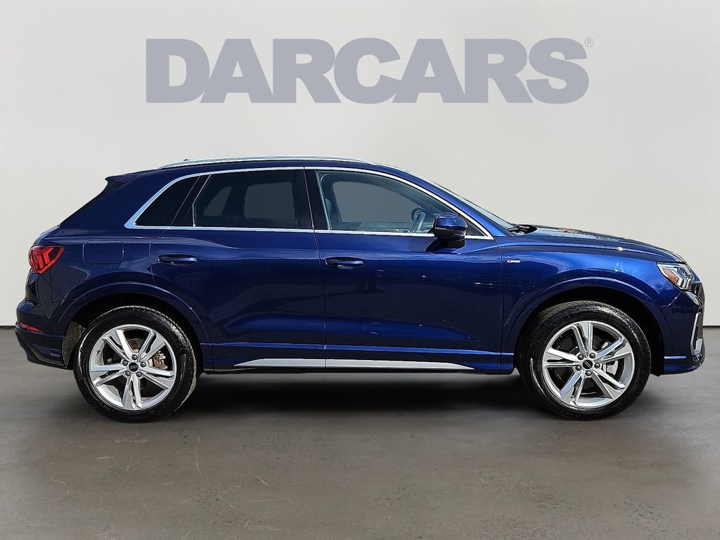Used 2024 Audi Q3 2.0T Premium w/ Convenience Package image 7