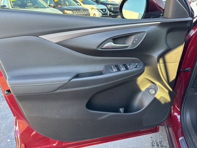 Used 2024 Buick Envista Avenir image 8