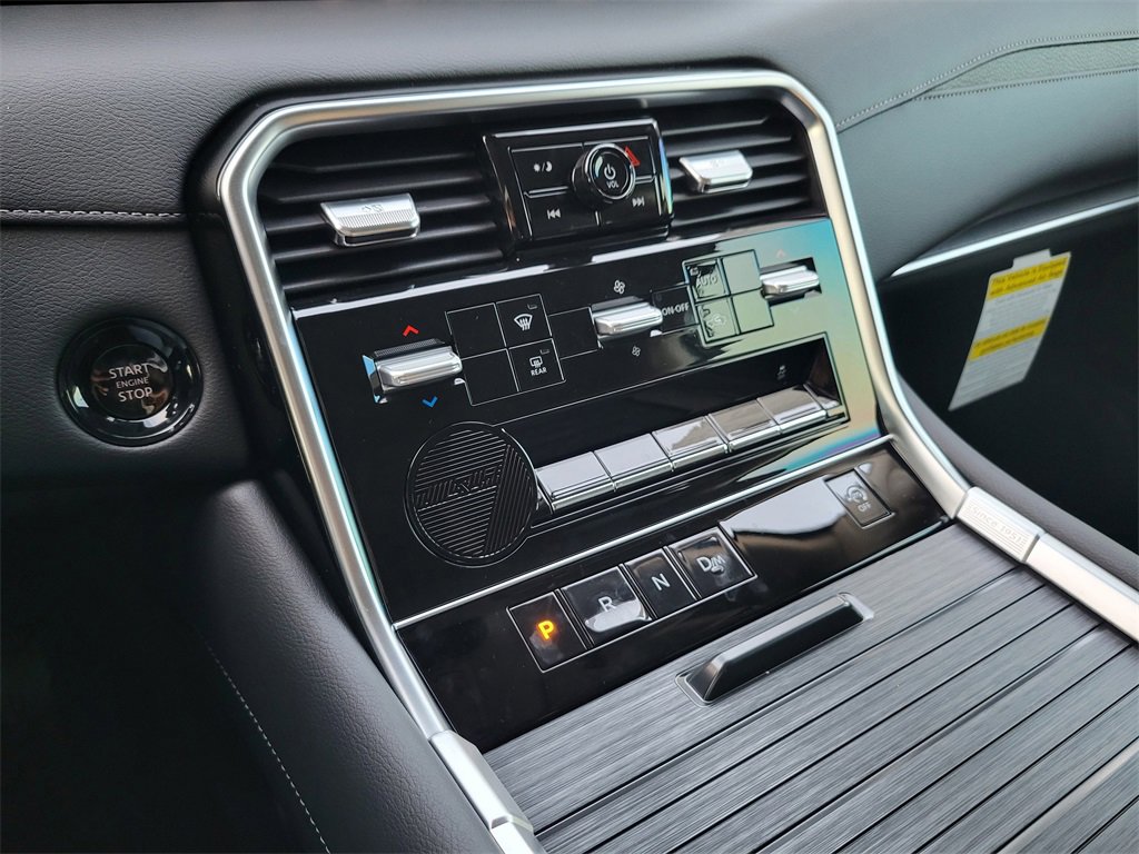 New 2026 Nissan Armada SV image 9