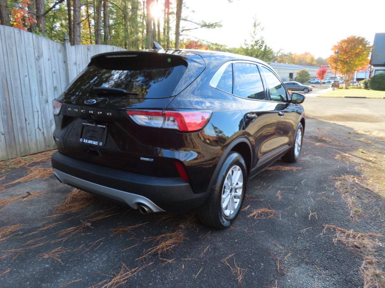 Used 2020 Ford Escape SE image 8