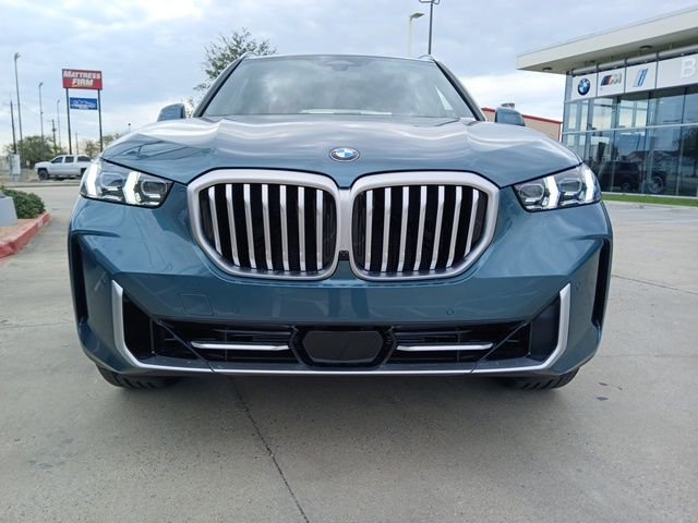 New 2026 BMW X5 sDrive40i image 2