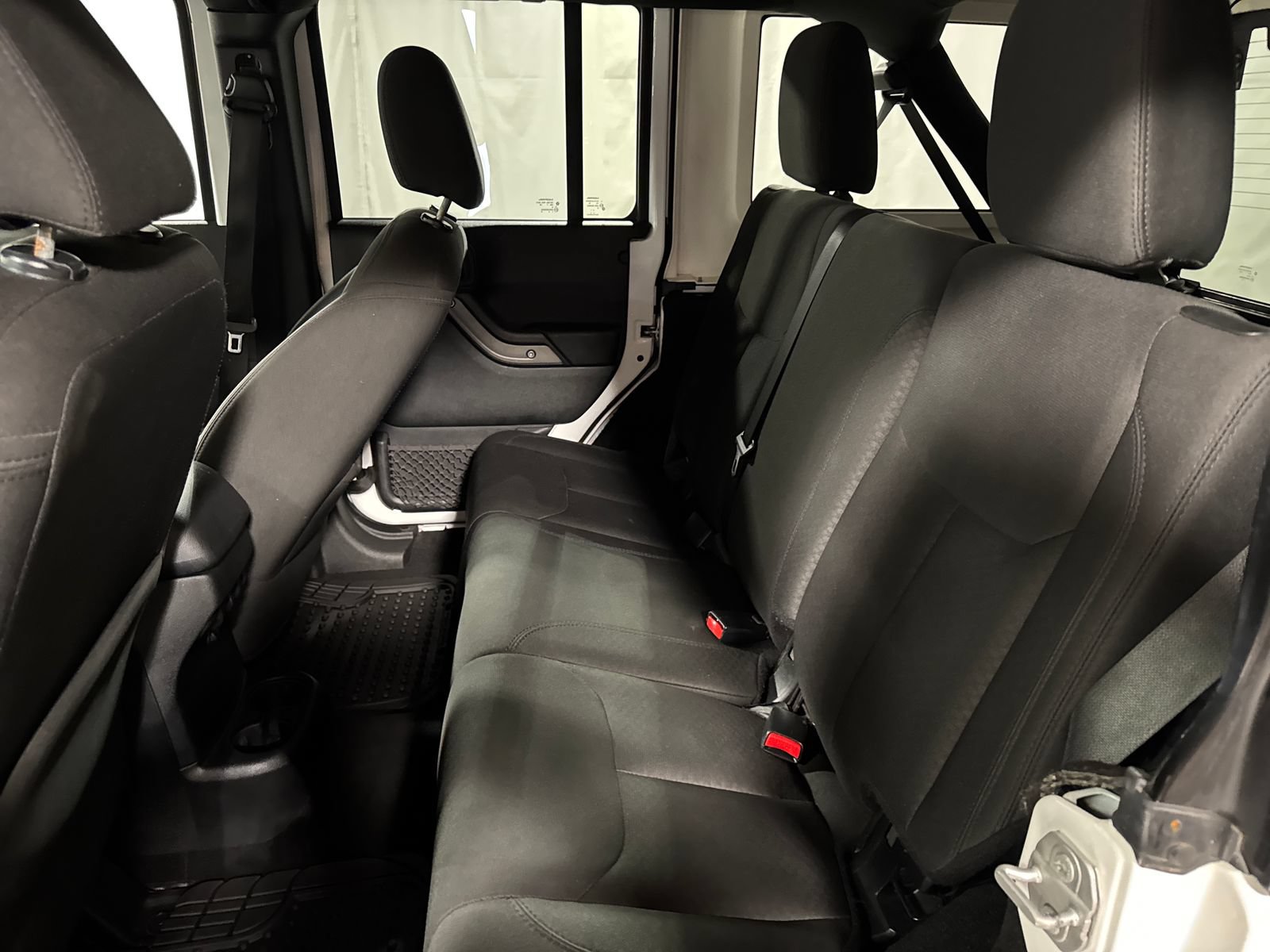 Used 2018 Jeep Wrangler Unlimited Sport S AWD/4WD image 5