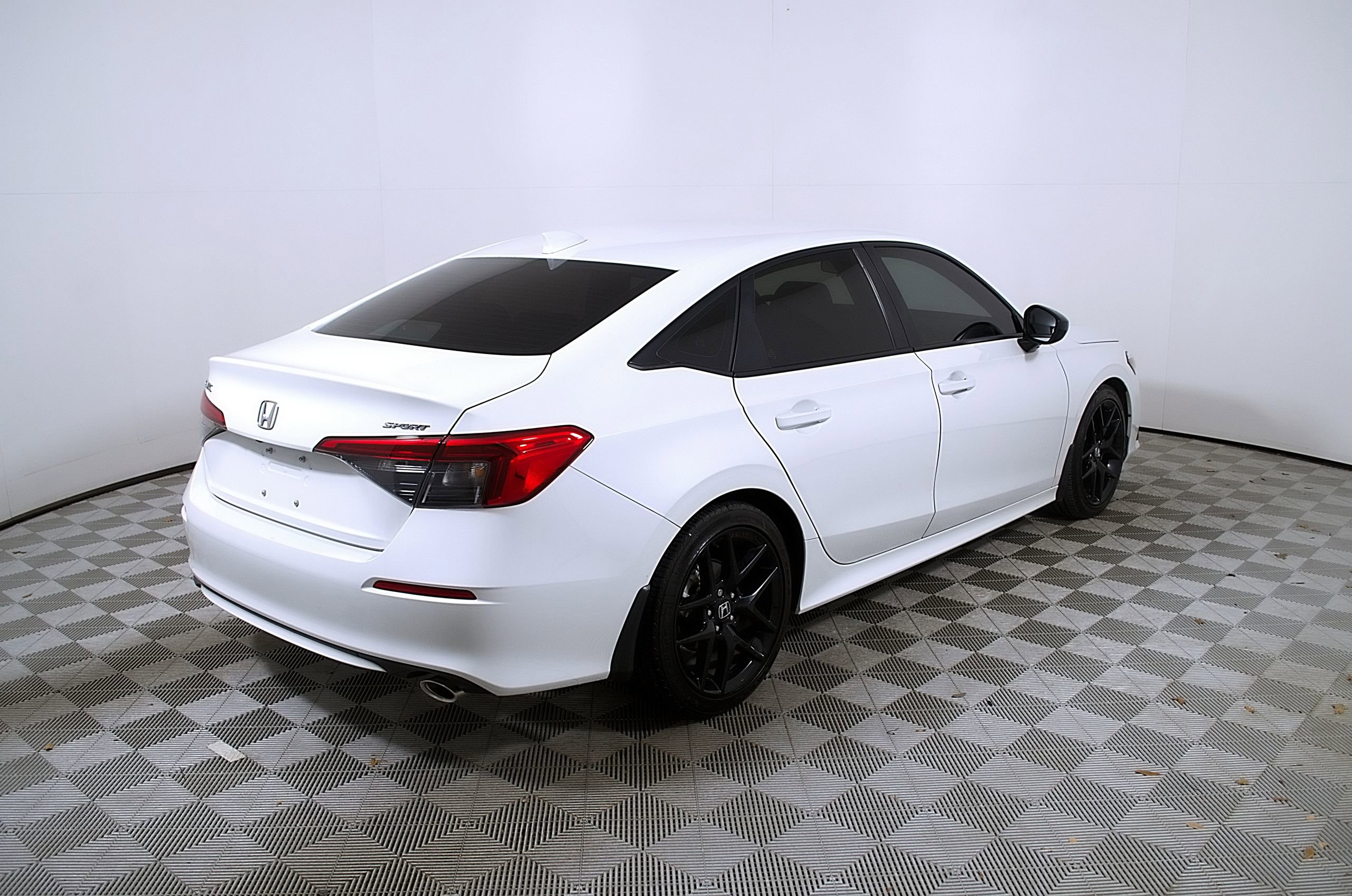 Used 2023 Honda Civic Sport image 7