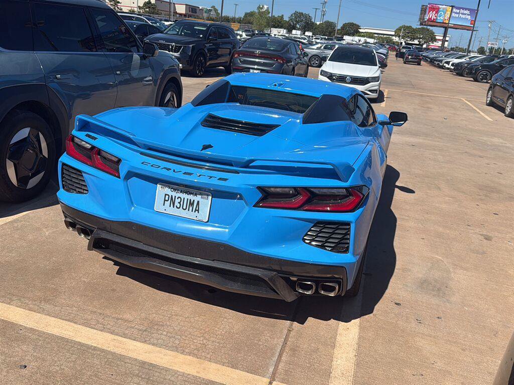 Used 2022 Chevrolet Corvette Stingray Premium Conv w/ Z51 Performance Package RWD image 9