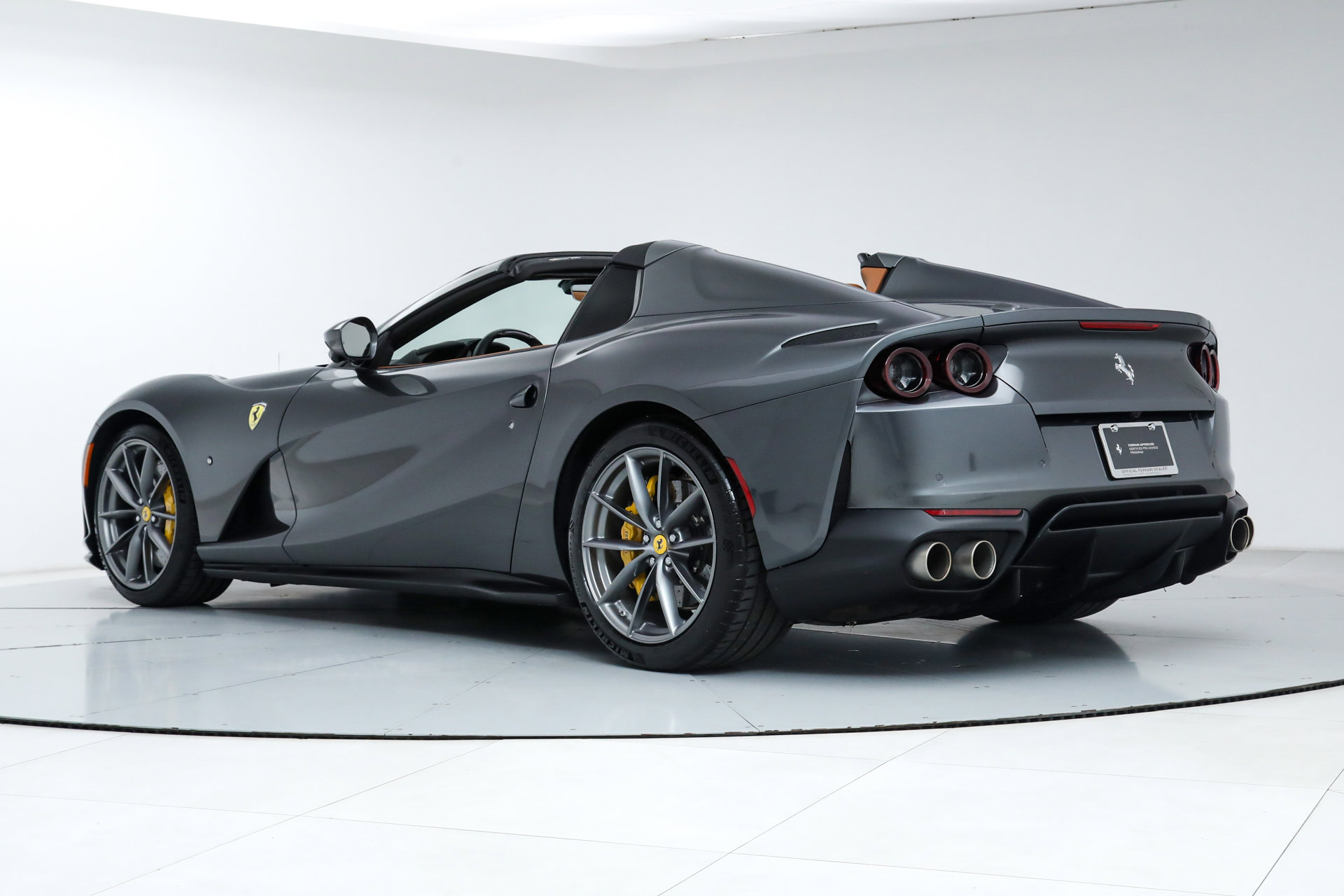Certified 2022 Ferrari 812 GTS image 8