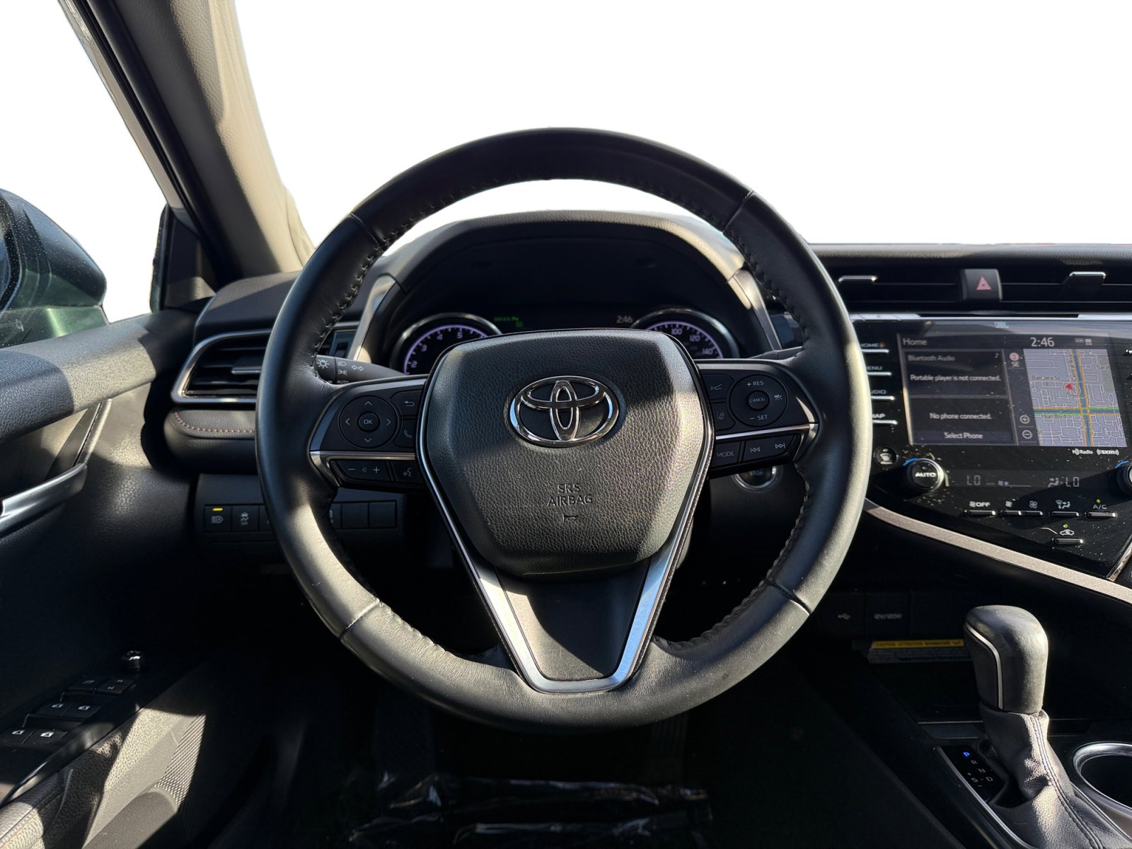 Used 2020 Toyota Camry XLE image 12