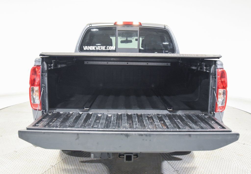 Used 2021 Nissan Frontier SV w/ Midnight Edition Floor Mats AWD/4WD image 11