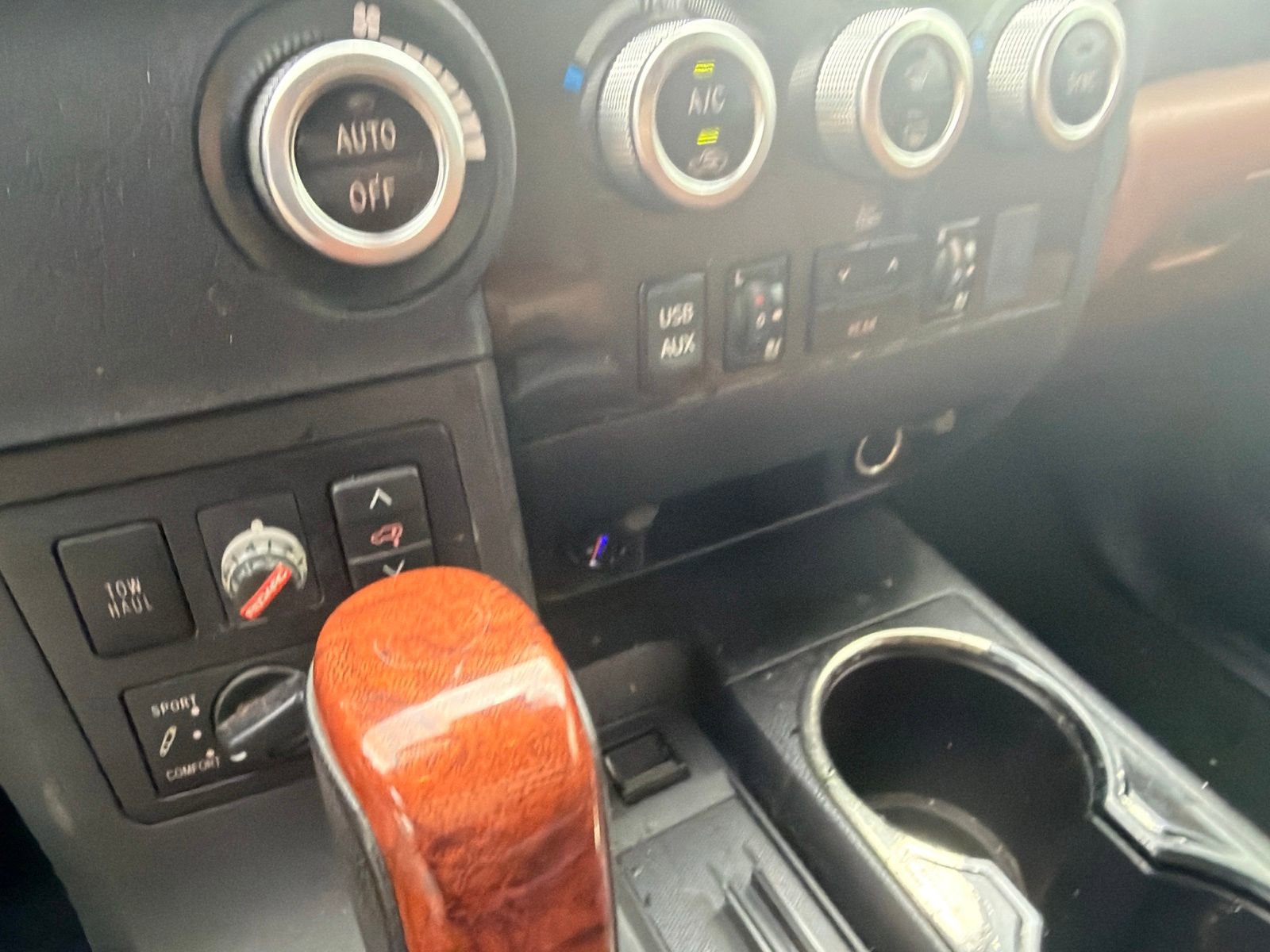 Used 2019 Toyota Sequoia Platinum RWD image 16
