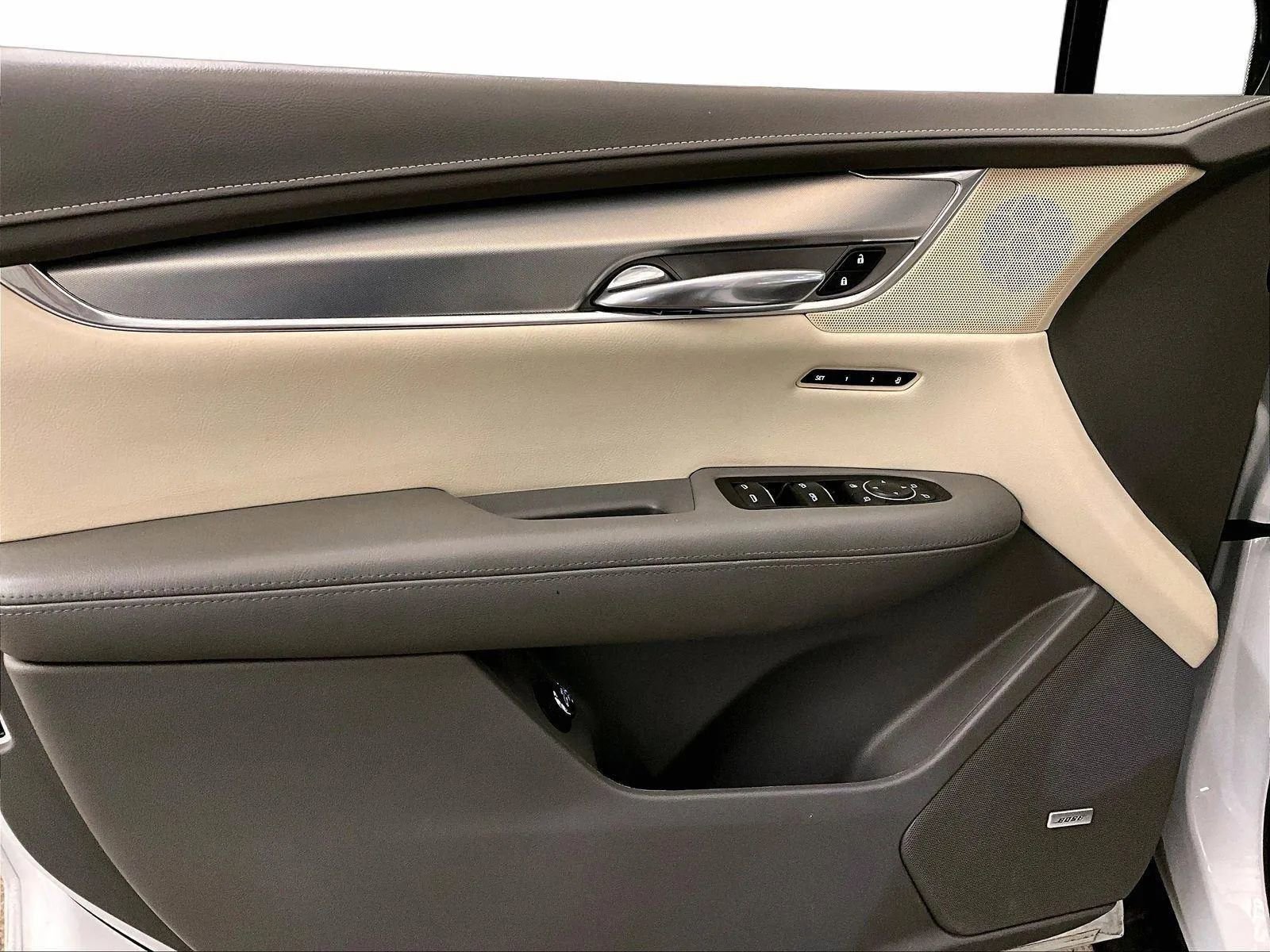 Used 2019 Cadillac XT5 Luxury FWD image 23