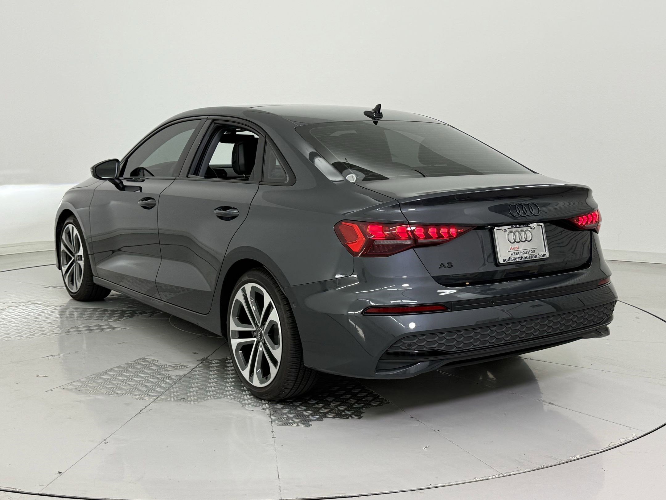 Certified 2025 Audi A3 2.0T Premium image 3