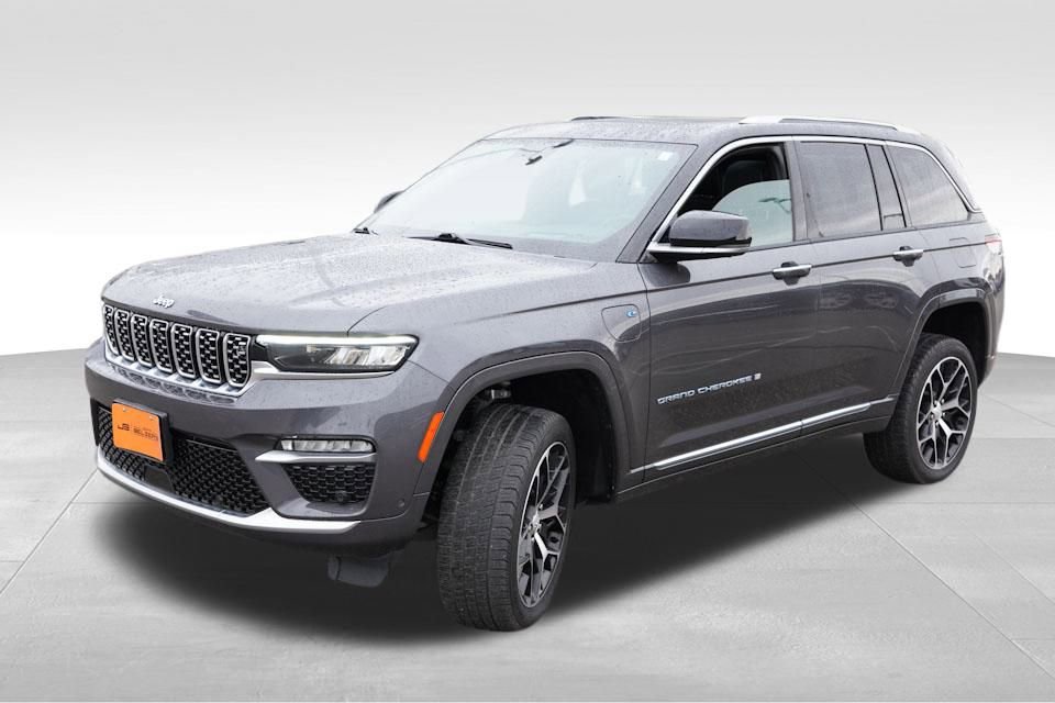 Used 2022 Jeep Grand Cherokee Summit image 11