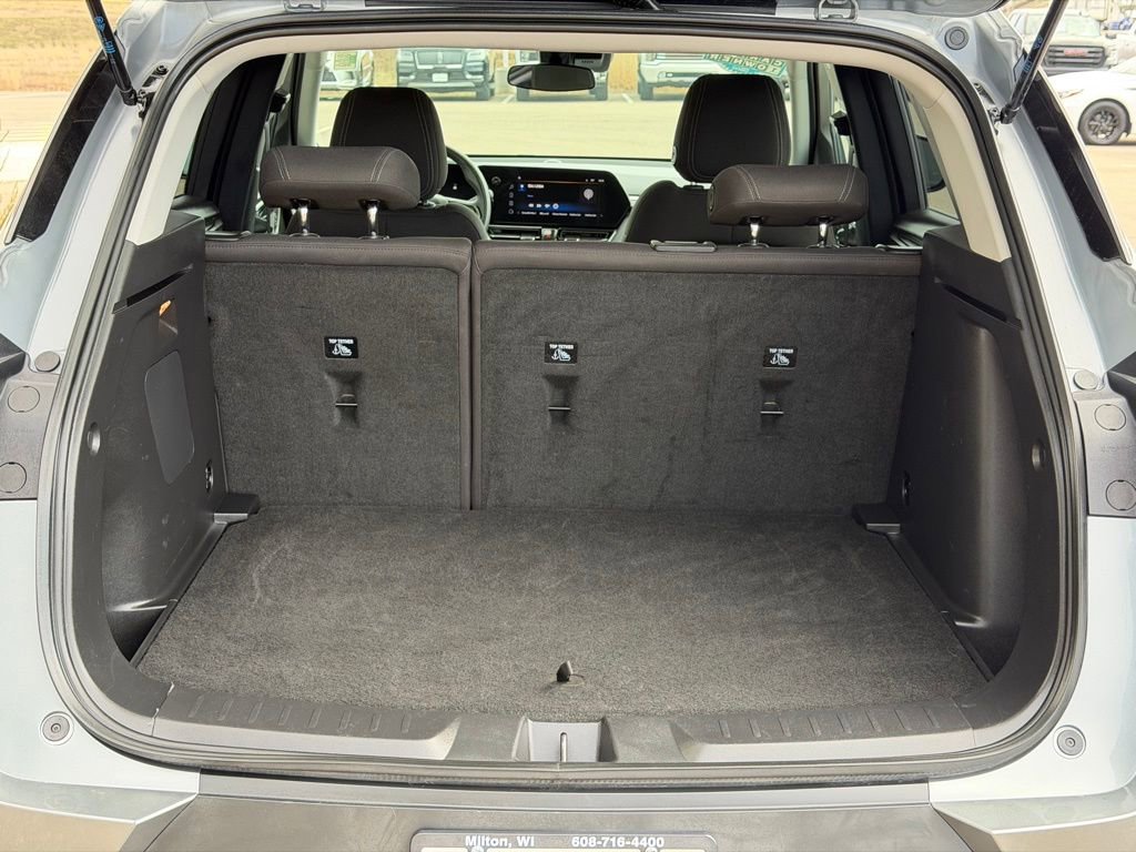 Used 2025 Chevrolet TrailBlazer LT AWD/4WD image 9