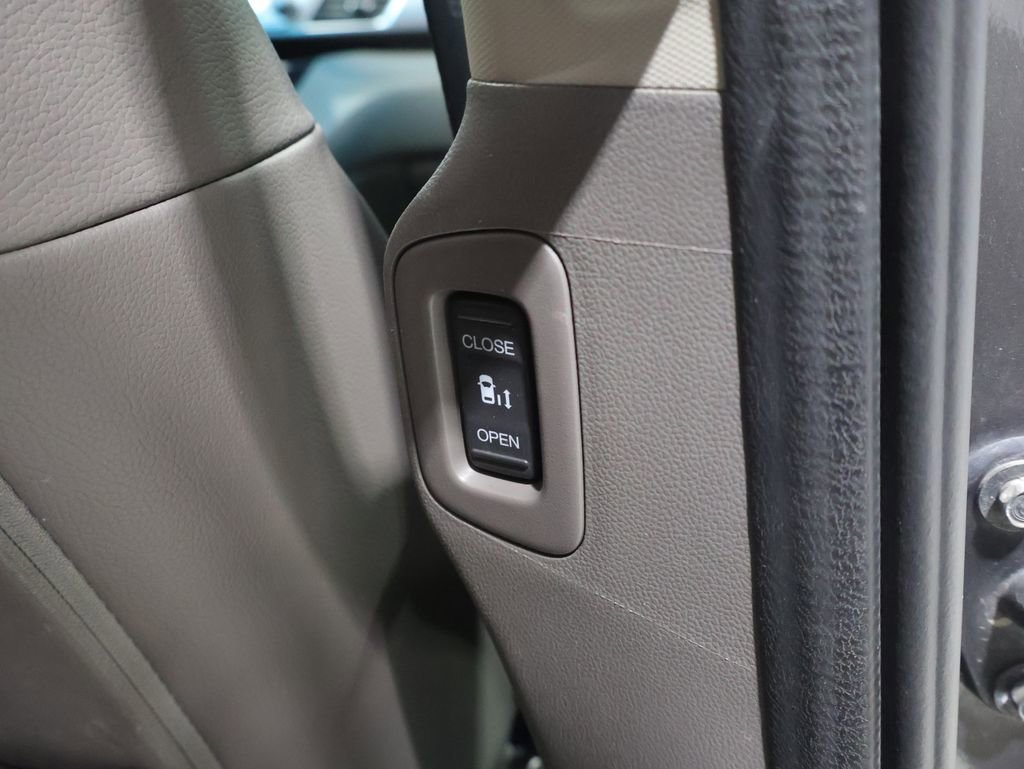 Used 2013 Honda Odyssey EX-L image 23