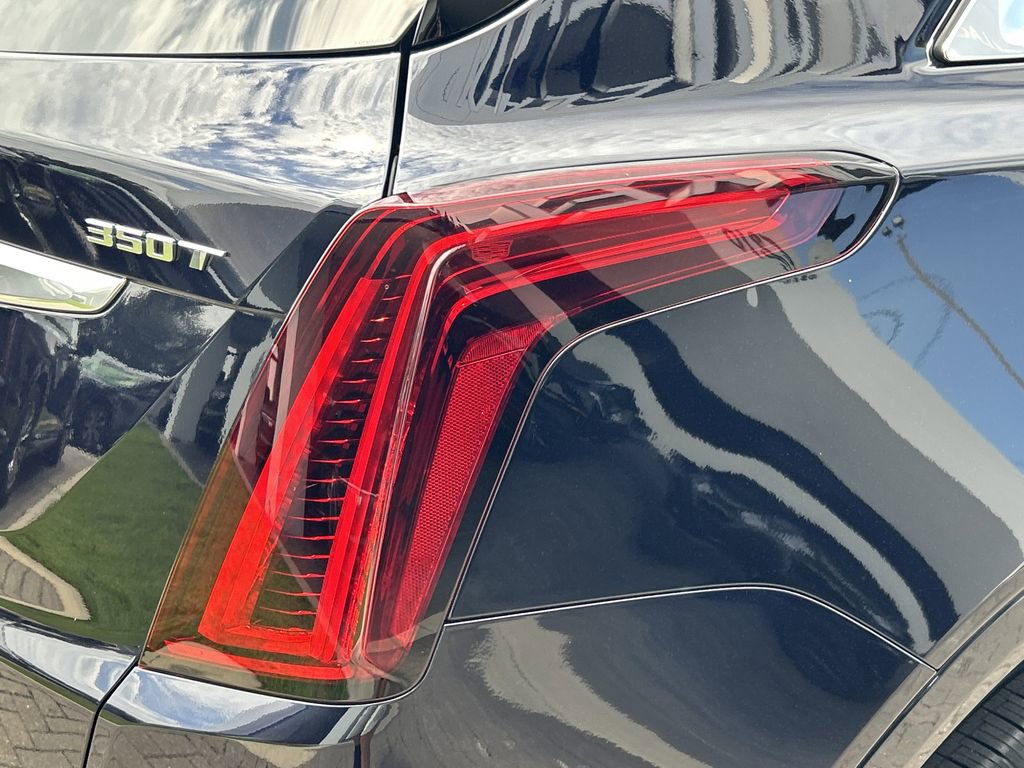 Used 2022 Cadillac XT5 Premium Luxury w/ Technology Package image 8