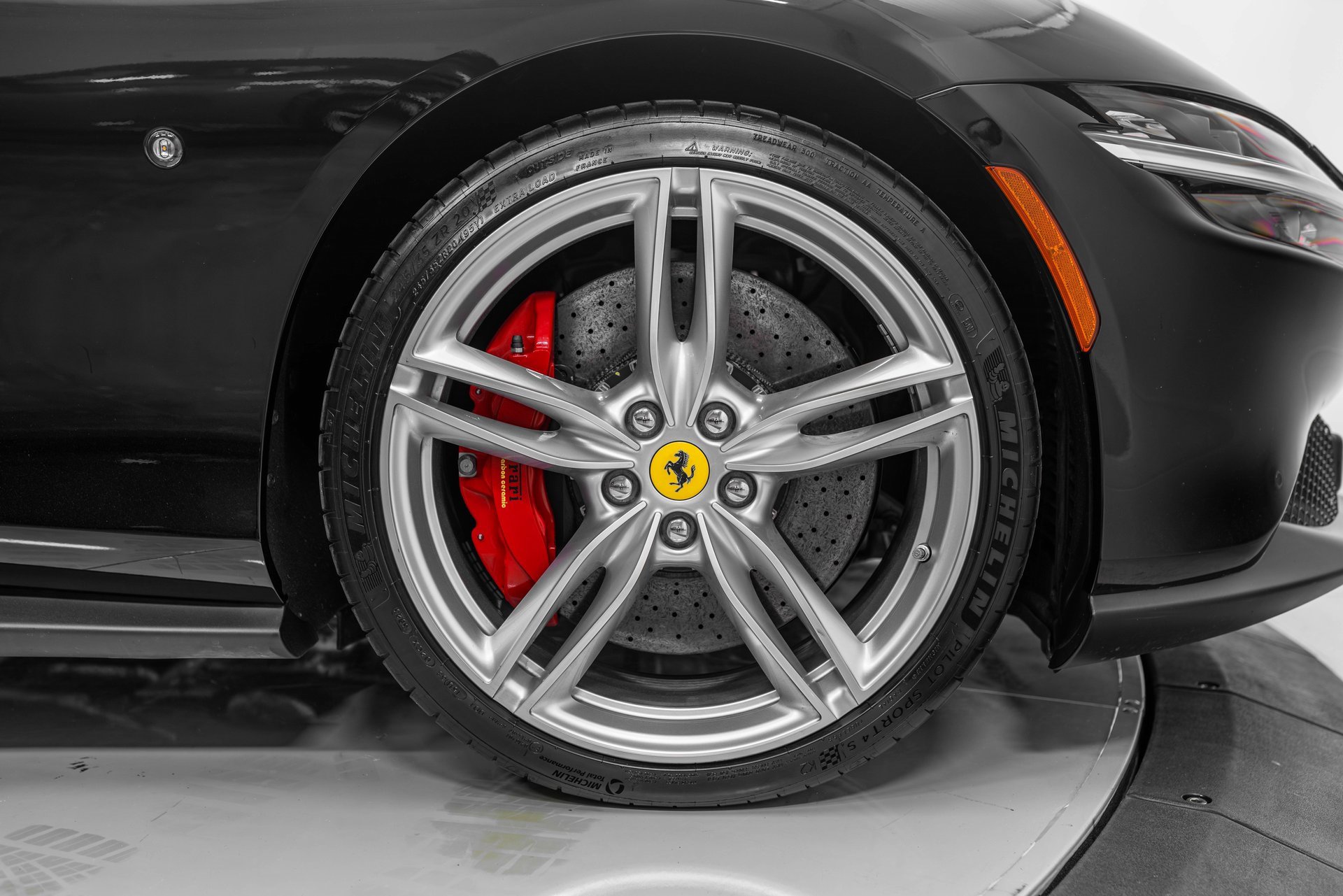 Certified 2024 Ferrari Roma Base image 16