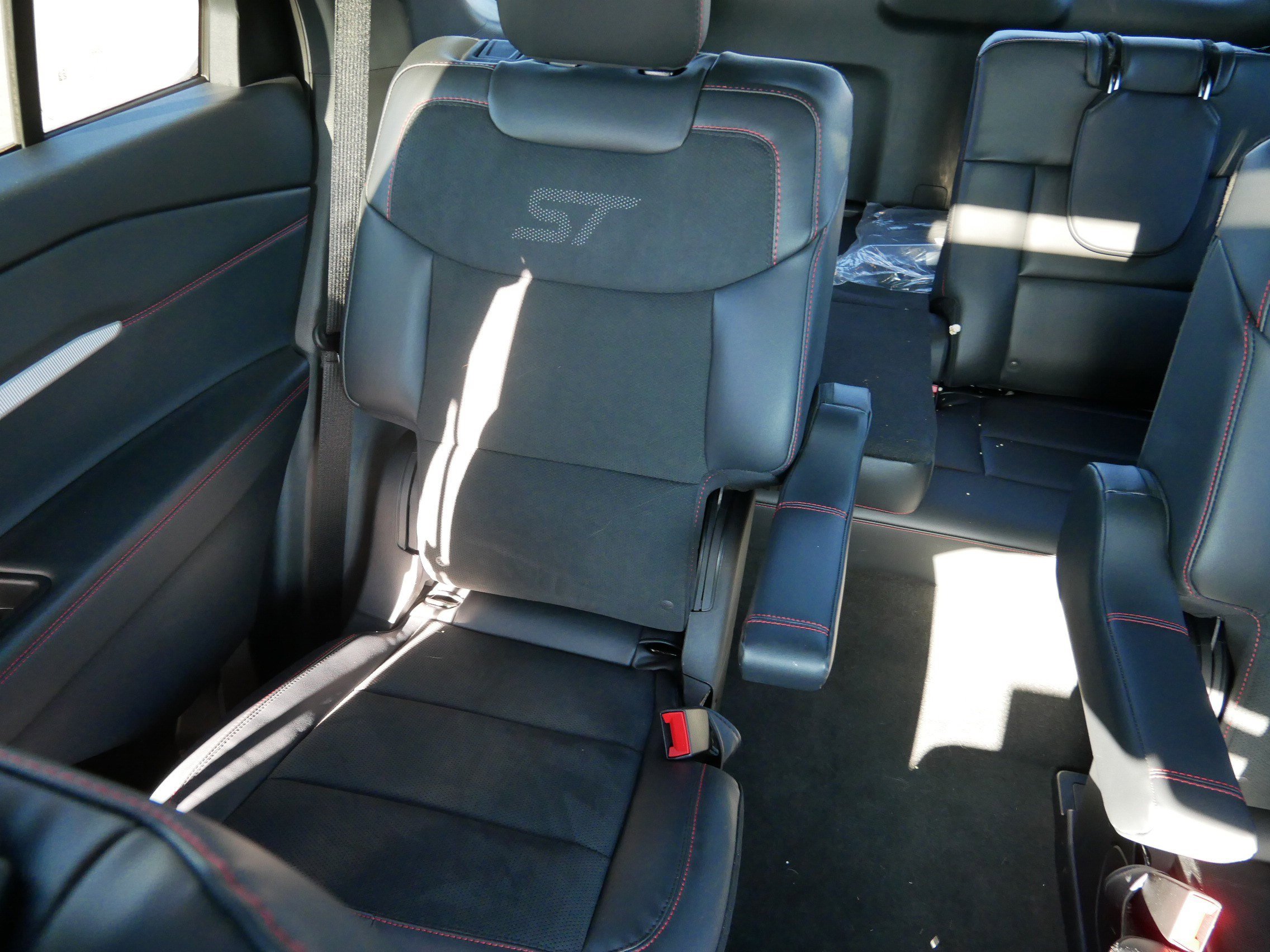 Used 2026 Ford Explorer ST w/ Sun And Sound Package AWD/4WD image 12
