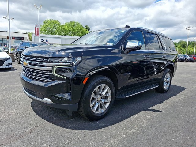 Used 2021 Chevrolet Tahoe Premier w/ Premium Package AWD/4WD image 3