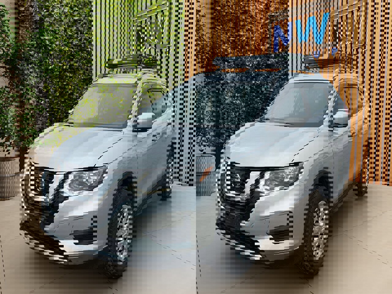 Used 2018 Nissan Rogue S image 3