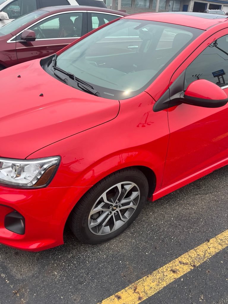 Used 2017 Chevrolet Sonic LT w/ Fun and Sun Package FWD image 2