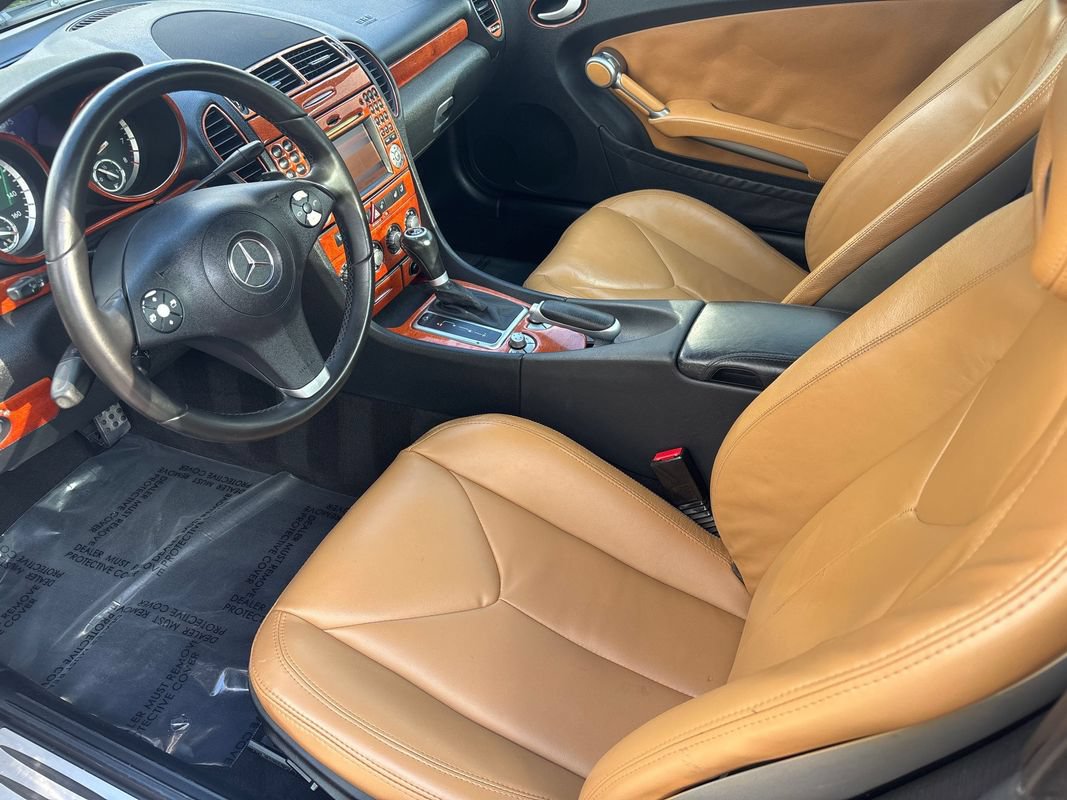 Used 2011 Mercedes-Benz SLK 350 image 11