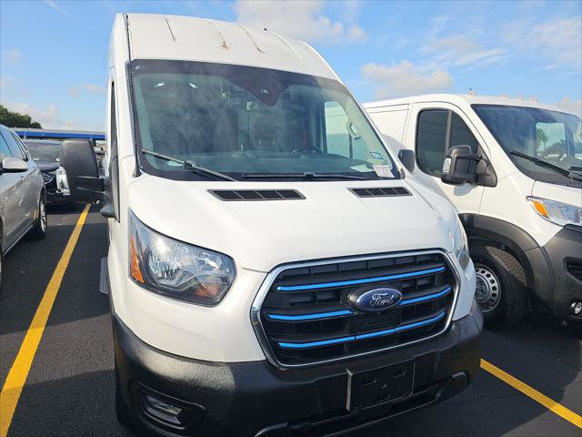 Used 2022 Ford E-Transit 148 High Roof Extended RWD image 3