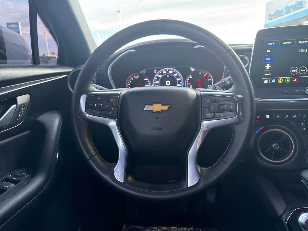 Used 2023 Chevrolet Blazer Premier image 16