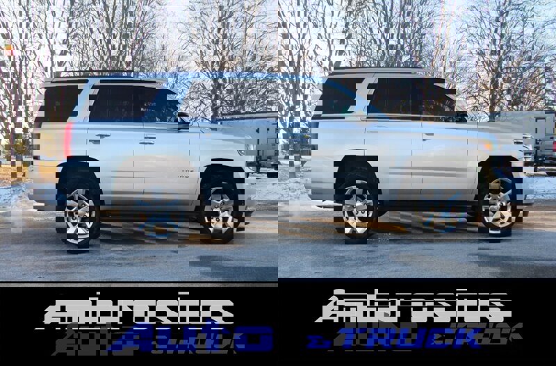 Used 2016 Chevrolet Tahoe LT image 2