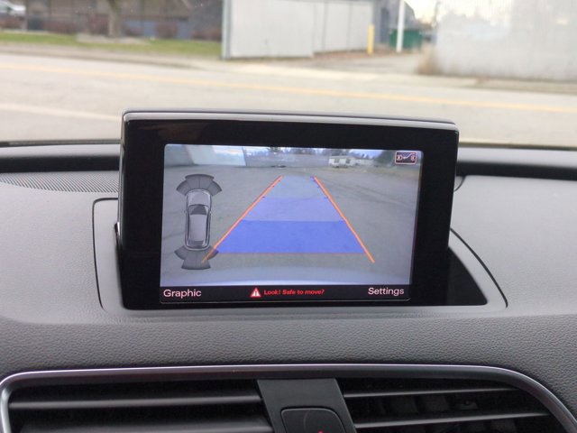 Used 2018 Audi Q3 2.0T Premium Plus w/ Premium Plus Package image 19