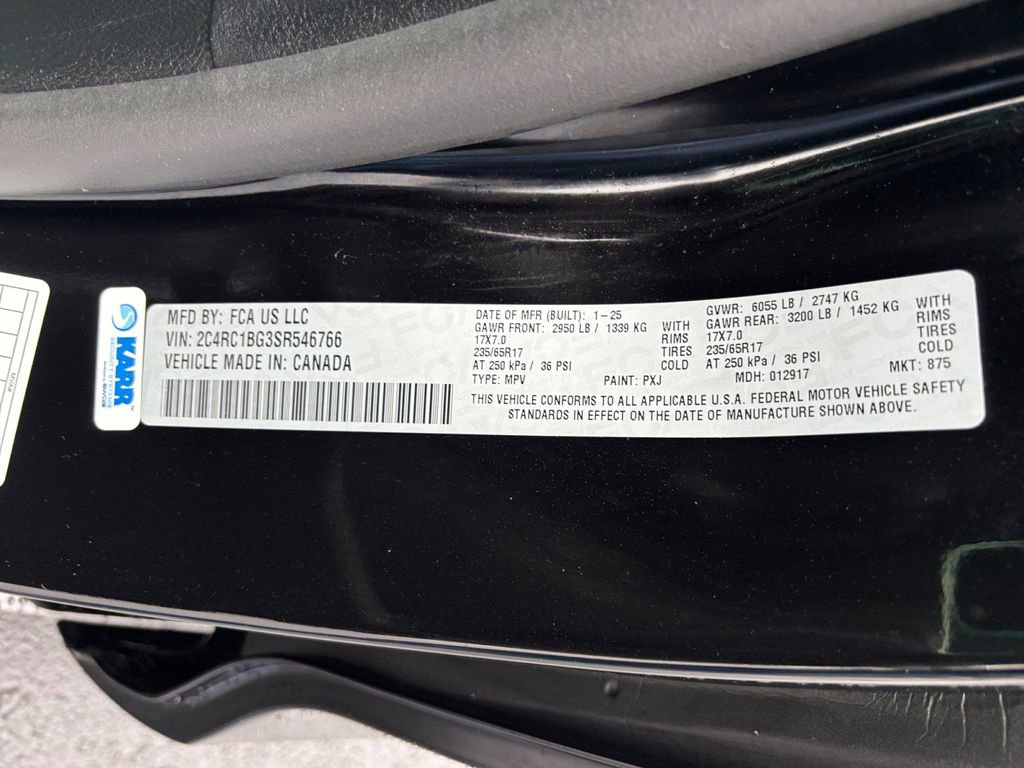 Used 2025 Chrysler Pacifica Select image 34