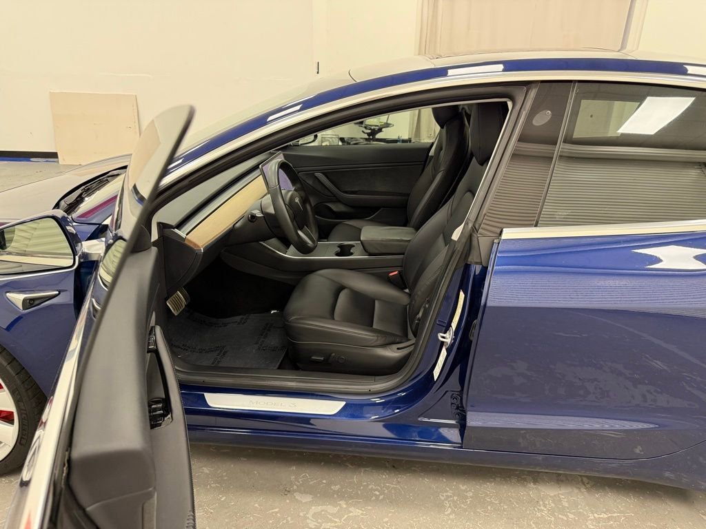 Used 2018 Tesla Model 3 Long Range AWD/4WD image 10